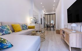 Loft moderno recién reformado con patio en el centro de Elche